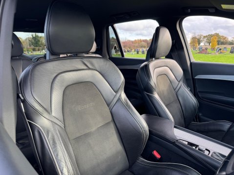 Volvo XC90 2.0 D5 PowerPulse R-Design Auto 4WD Euro 6 (s/s) 5dr 33