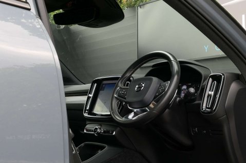 Volvo XC40 2.0 XC40 R-Design T4 Auto 5dr 20