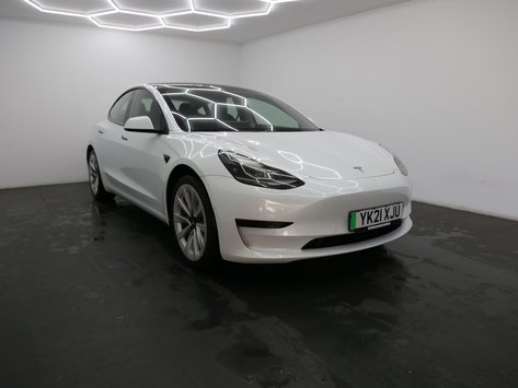 Tesla Model 3 Standard Range Plus Auto RWD 4dr