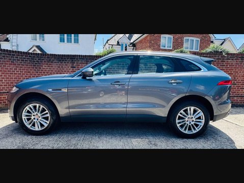 Jaguar F-Pace 2.0 D240 Portfolio SUV 5dr Diesel Auto AWD Euro 6 (s/s) (240 ps) 8