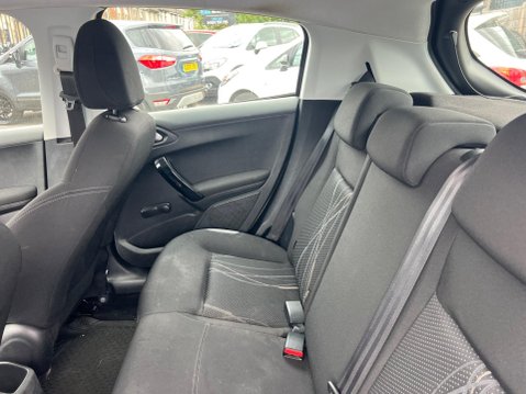 Peugeot 208 1.0 VTi Active Euro 5 5dr 26