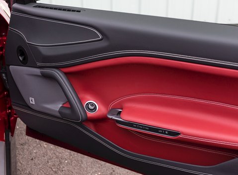 Ferrari GTC4 Lusso T 22