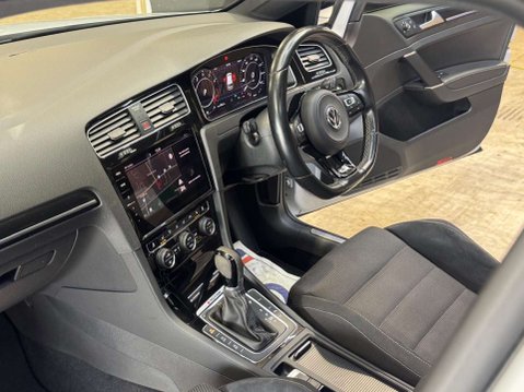 Volkswagen Golf 2.0 Golf R TSi Semi-Auto 4WD 5dr 73