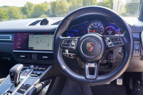 Porsche Cayenne COUPE TURBO 11