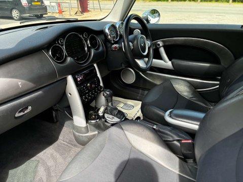 Mini Hatch S Automatic 1.6 3dr 7