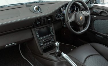 Porsche 911 (997) Sport Classic 10