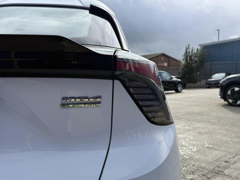 MG MG4 64kWh SE Long Range Hatchback 5dr Electric Auto (203 ps) 19