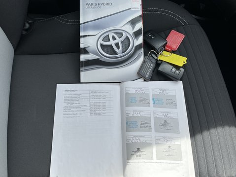 Toyota Yaris 1.5 Hybrid Icon Tech 5dr CVT 35
