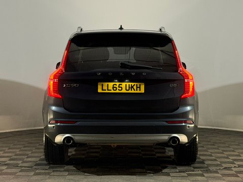 Volvo XC90 D5 MOMENTUM AWD 7