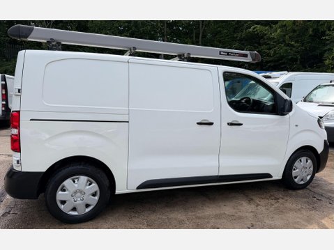 Citroen Dispatch 1.6 BlueHDi 1000 X M Panel Van 6dr Diesel Manual FWD 2 Euro 6 (95 ps) 11