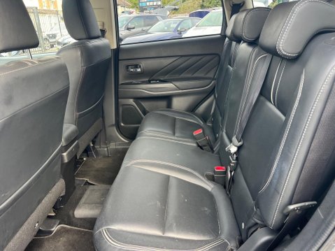 Mitsubishi Outlander 2.0h 12kWh GX4h CVT 4WD Euro 6 (s/s) 5dr 31