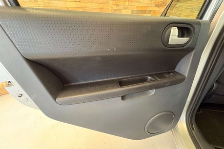 Mitsubishi Colt 1.3 CZ2 Hatchback 5dr Petrol Auto Euro 4 (94 ps) 54