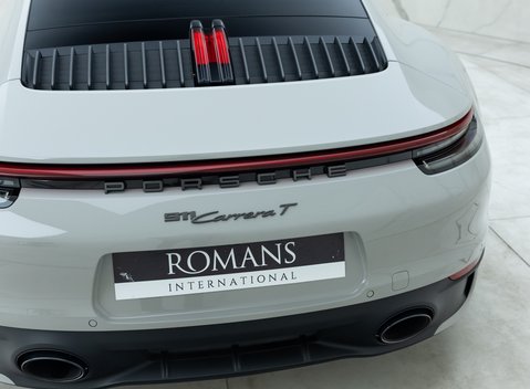 Porsche 911 Carrera T (992) 29