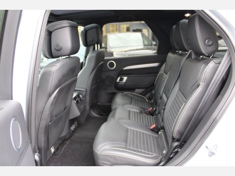 Land Rover Discovery DYNAMIC HSE 13