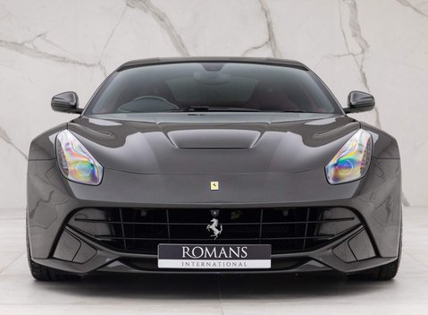 Ferrari F12 Berlinetta 18