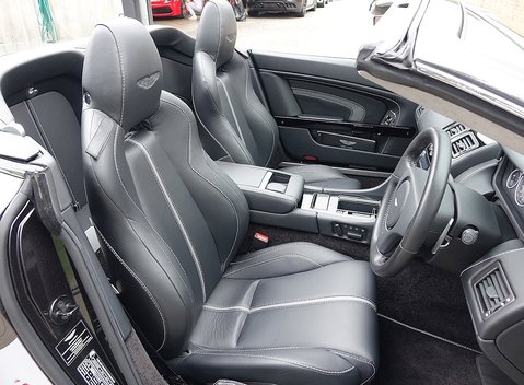 Aston Martin V12 Vantage S Roadster 19