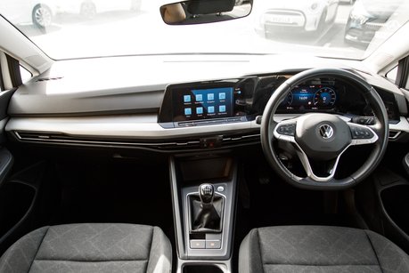 Volkswagen Golf LIFE TSI