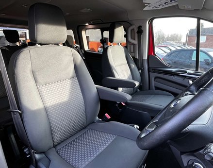 Ford Tourneo Custom 2.0 Tourneo Custom 320 Zetec EcoBlue Auto 4dr 57