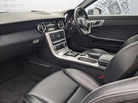 Mercedes-Benz SLC SLC 180 AMG LINE 12