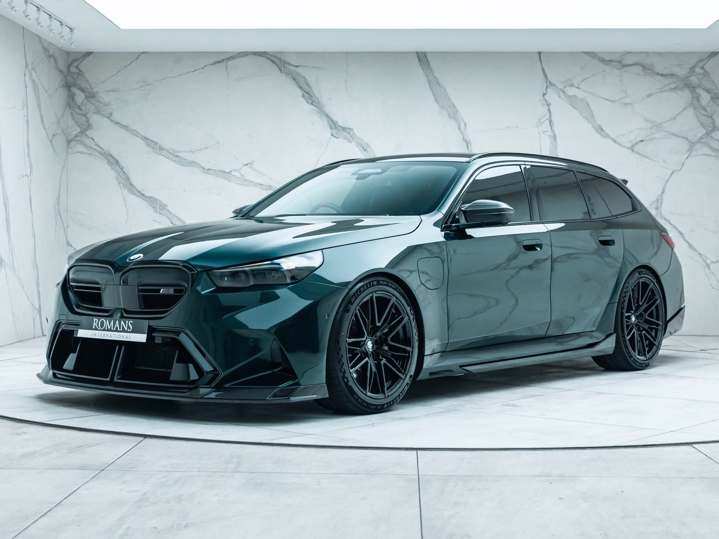 BMW M5 listing photo