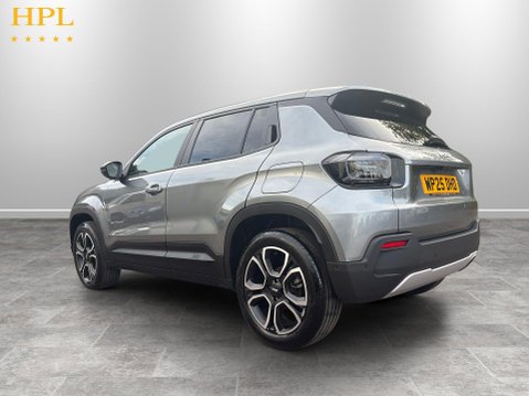 Jeep Avenger 1.2 e-Hybrid Summit SUV 5dr Petrol Hybrid e-DCT Euro 6 (s/s) (100 ps) Air C 9