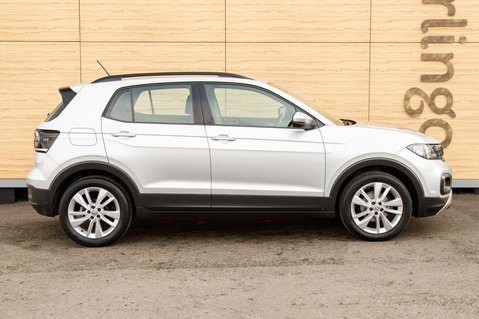 Volkswagen T-Cross SE TSI DSG 12