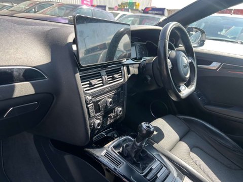 Audi A4 2.0 A4 Black Edition TDI 5dr 4