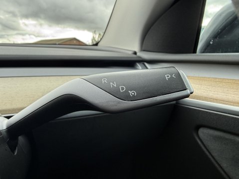 Tesla Model Y (Dual Motor) Long Range SUV 5dr Electric Auto 4WDE (384 bhp) 35