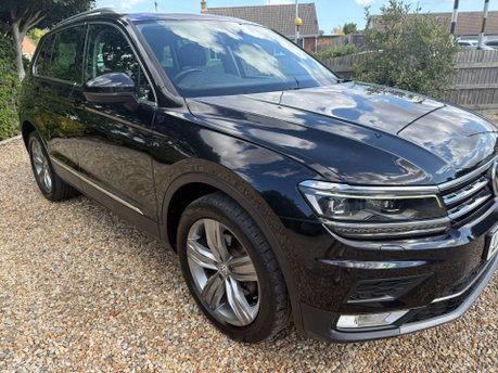 Volkswagen Tiguan 2.0 TDI BlueMotion Tech SEL DSG 4Motion Euro 6 (s/s) 5dr 9