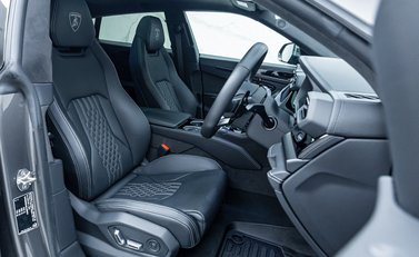 Lamborghini Urus SE 15