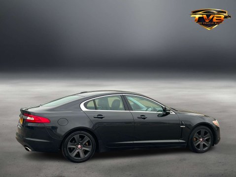 Jaguar XF 3.0 XF Premium Luxury V6 Automatic 4dr - NATIONAL DELIVERY* 25