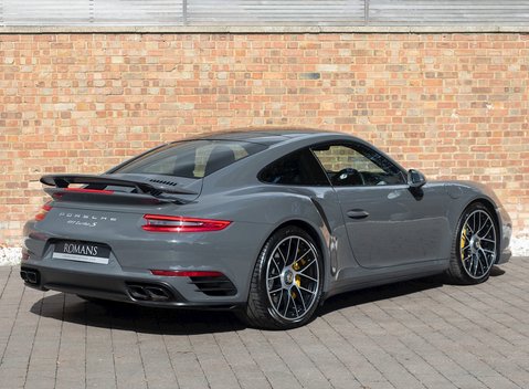 Porsche 911 (991.2) Turbo S 7