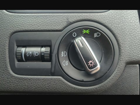 VOLKSWAGEN POLO 1.4 POLO MATCH EDITION 5DR YEAR 2013 63 MILEAGE 59,000 MILES BODY... image 32