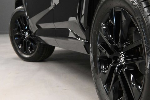 Toyota Rav4 2.5 RAV4 Black Edition HEV CVT 4WD 5dr 39