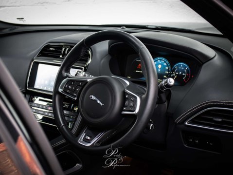 Jaguar F-Pace 3.0 F-PACE V6 S AWD D Auto 4WD 5dr 11
