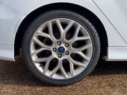 Ford Focus 1.0T EcoBoost Zetec S Euro 6 (s/s) 5dr 18