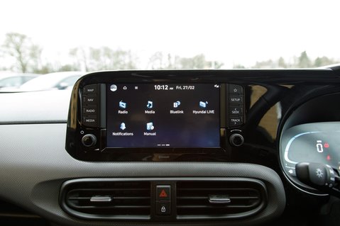 Hyundai i10 ADVANCE 23