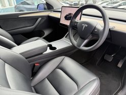 Tesla Model Y (Dual Motor) Long Range SUV 5dr Electric Auto 4WDE (384 bhp) 2