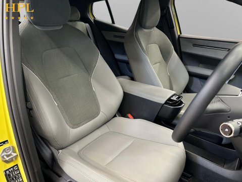 Volvo Ex30 Single Motor Extended Range 69kWh Plus SUV 5dr Electric Auto (272 ps) 1 Own 11