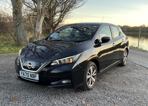 Nissan LEAF E (110kw) Acenta (40kWh) 5 Dr Hatchback 4