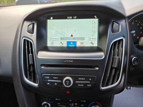 Ford Focus ST-LINE 140 NAV 1lt 18