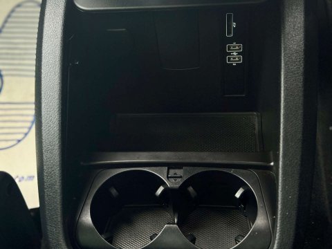 Mercedes-Benz V Class 2.2 V220d AMG Line MPV 5dr Diesel G-Tronic+ Euro 6 (s/s) 7 Seat (163 ps) 82