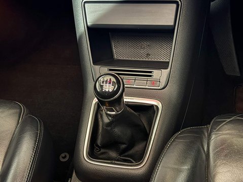 Volkswagen Tiguan SE 2.0 TDI 170 4MOTION MANUAL 16