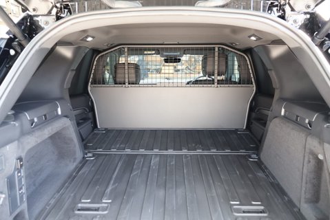 Land Rover Discovery 2026 COMMERCIAL DYNAMIC HSE STLYED BY SEEKER ASK ABOUT REAR SEATS FITTED  19