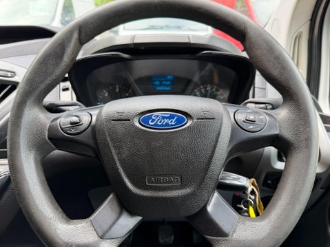 Ford Transit Custom 2.2 TDCi 270 Panel Van 5dr Diesel Manual L1 H1 (186 g/km, 123 bhp) 30