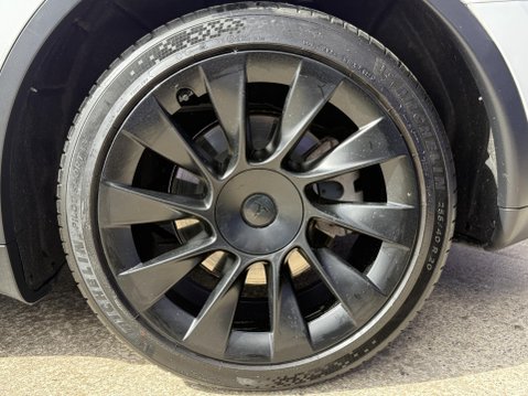 Tesla Model Y (Dual Motor) Long Range SUV 5dr Electric Auto 4WDE (384 bhp) 16