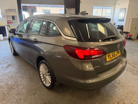 Vauxhall Astra 1.6 CDTi Elite Nav Sports Tourer 5dr Diesel Auto Euro 6 (136 ps) 4