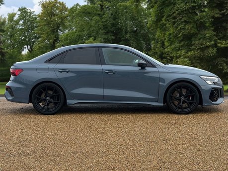 Audi A3 RS 3 TFSI QUATTRO CARBON BLACK 4
