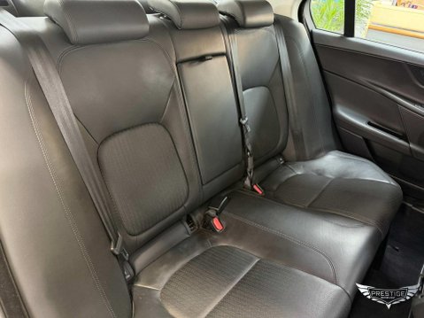 Jaguar XE 2.0d Portfolio Auto AWD Euro 6 (s/s) 4dr 88