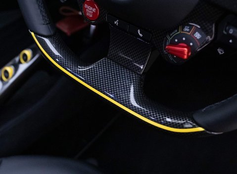 Ferrari F8 Tributo 12